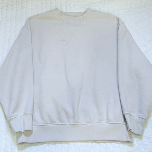 Athleta Sweaters - Athleta Cream Crewneck Sweatshirt XS